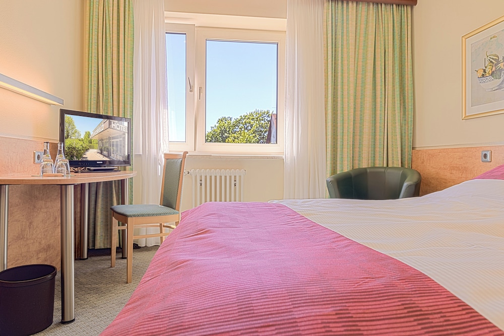 Economy Double Room - Photo 3