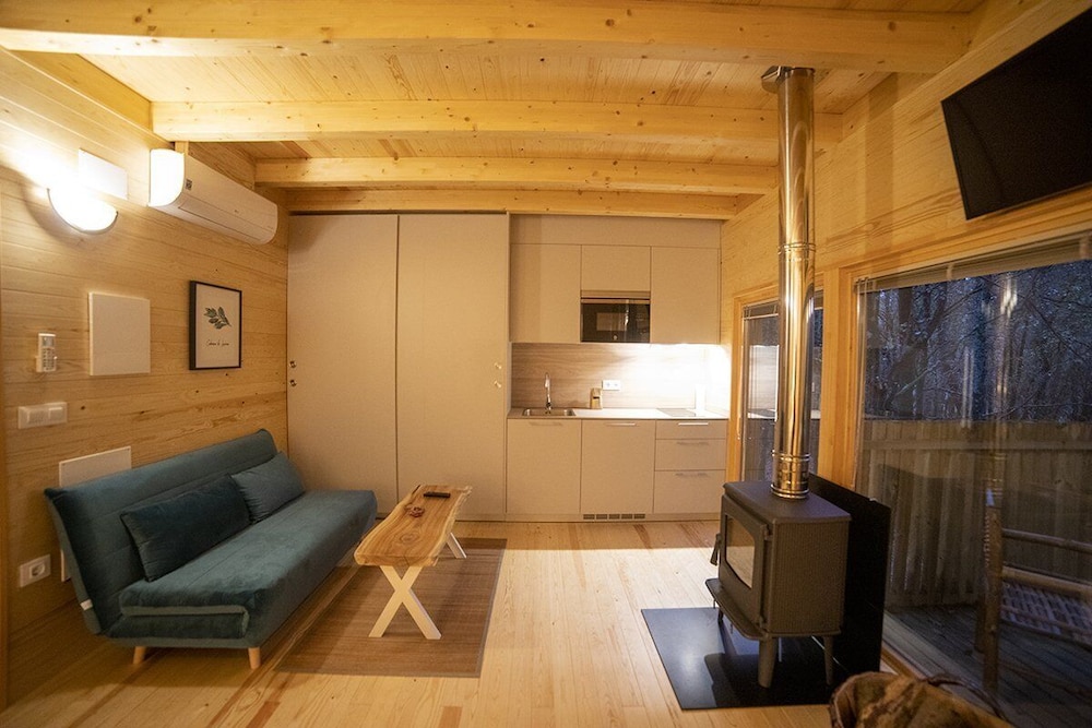 Cabin, Hot Tub, Vineyard View photo 2