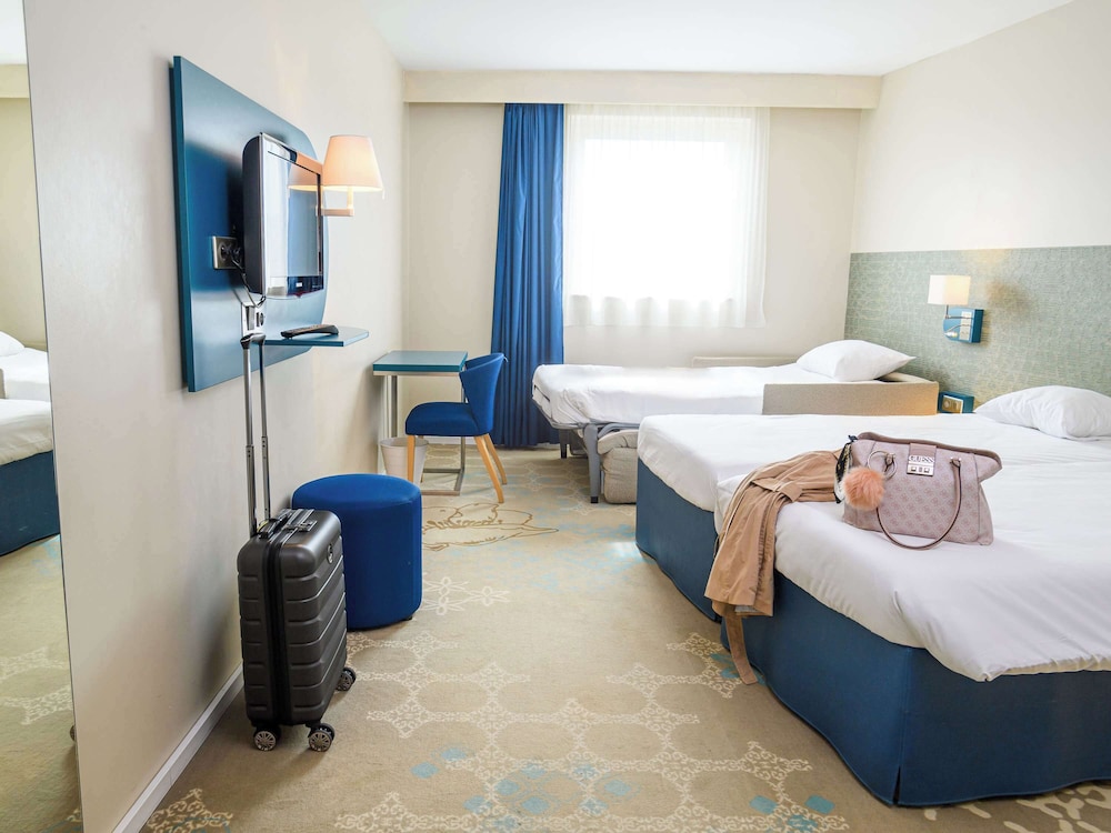 Standard Room, Multiple Beds - Photo 4