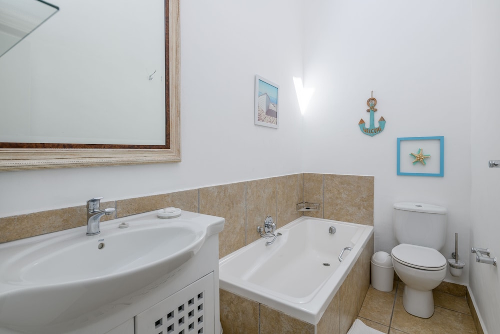 Superior Villa photo 2