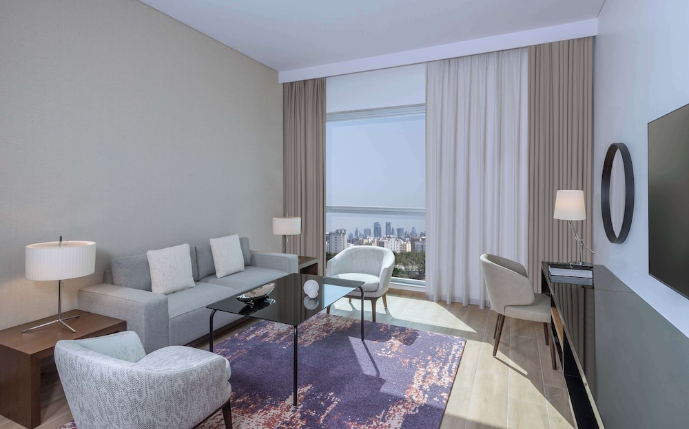 Regency, Suite - Photo 6