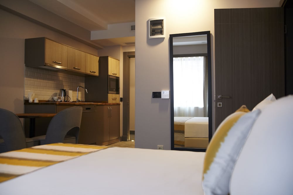 Deluxe Double or Twin Room photo 1