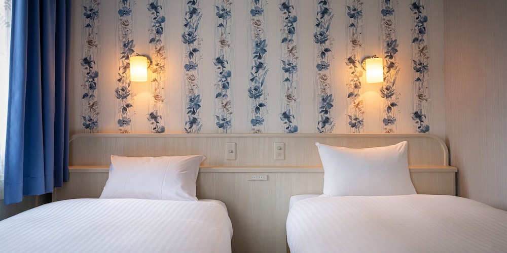 Twin Room, 2 Twin Beds - Photo 9
