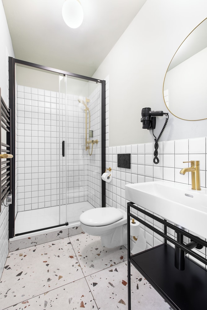 Triple Room - Photo 8