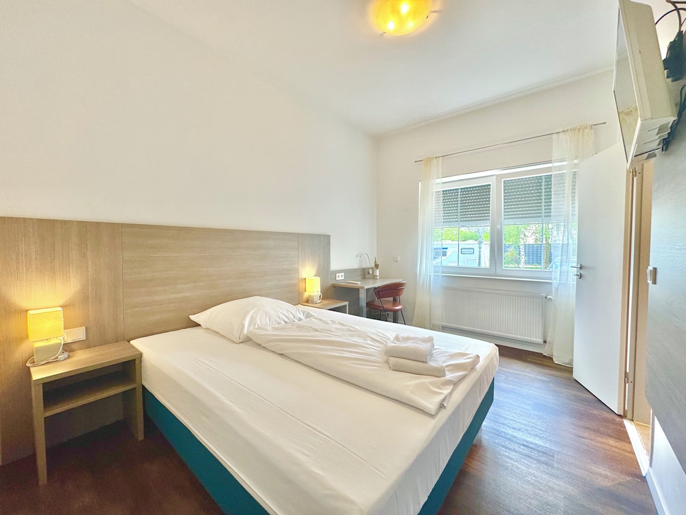 Standard Room, Park View