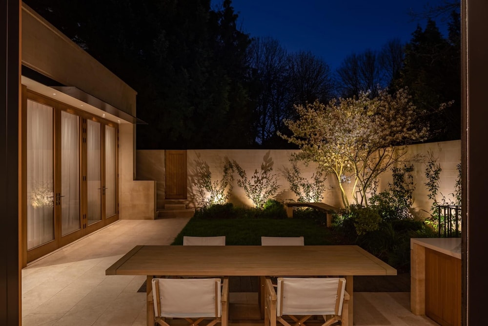 Stunning 5 bed Fulham Home w Indoor Pool Sauna and Private Garden, Photo 73
