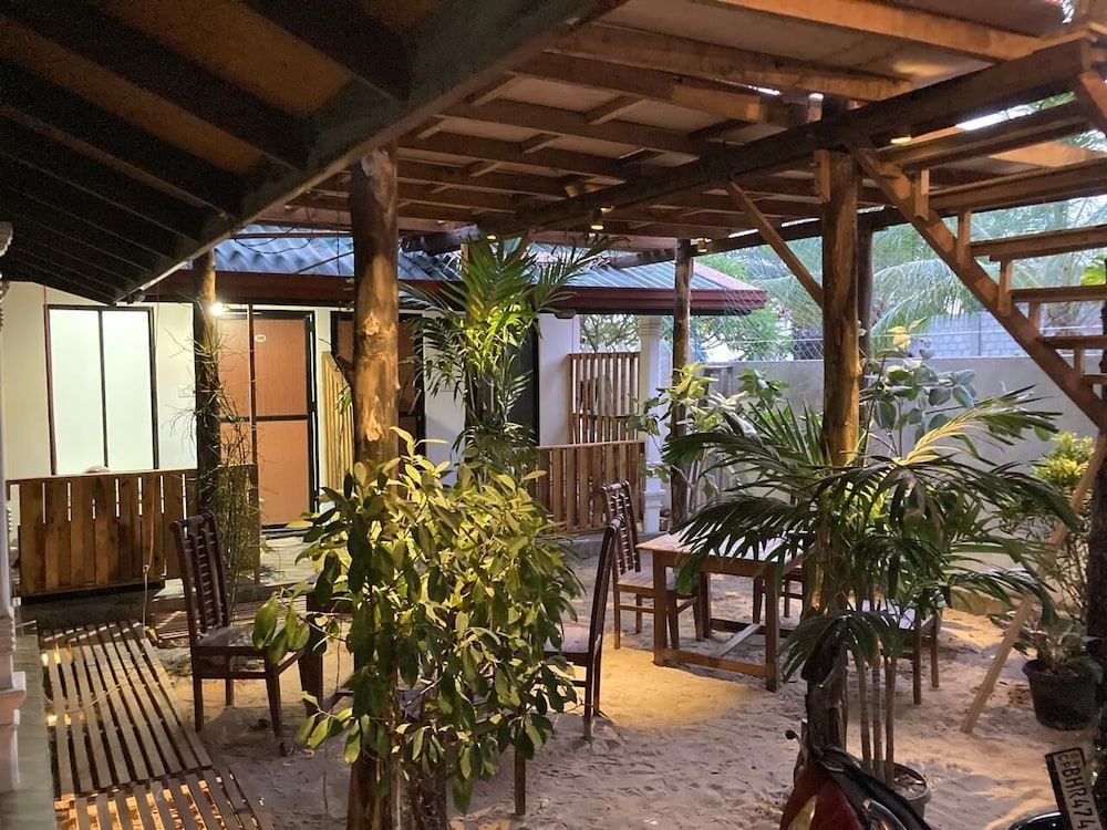 Deluxe Room, Garden View photo 3