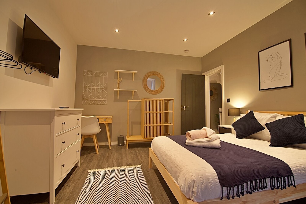 Basic Double Room photo 2