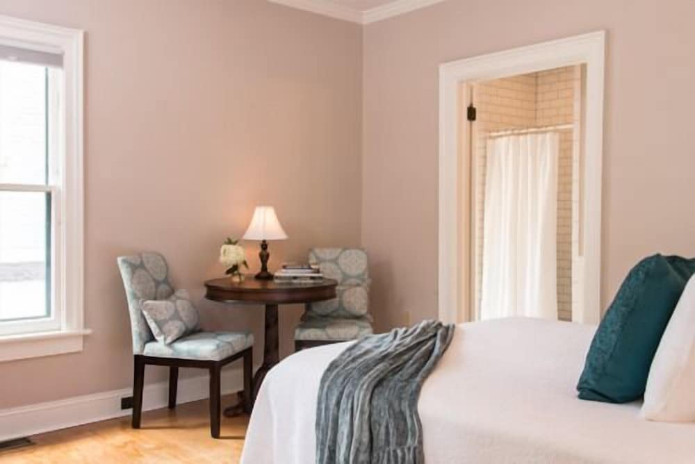 Room B photo 1