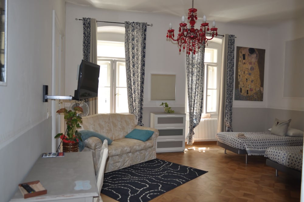Economy Quadruple Room, Shared Bathroom