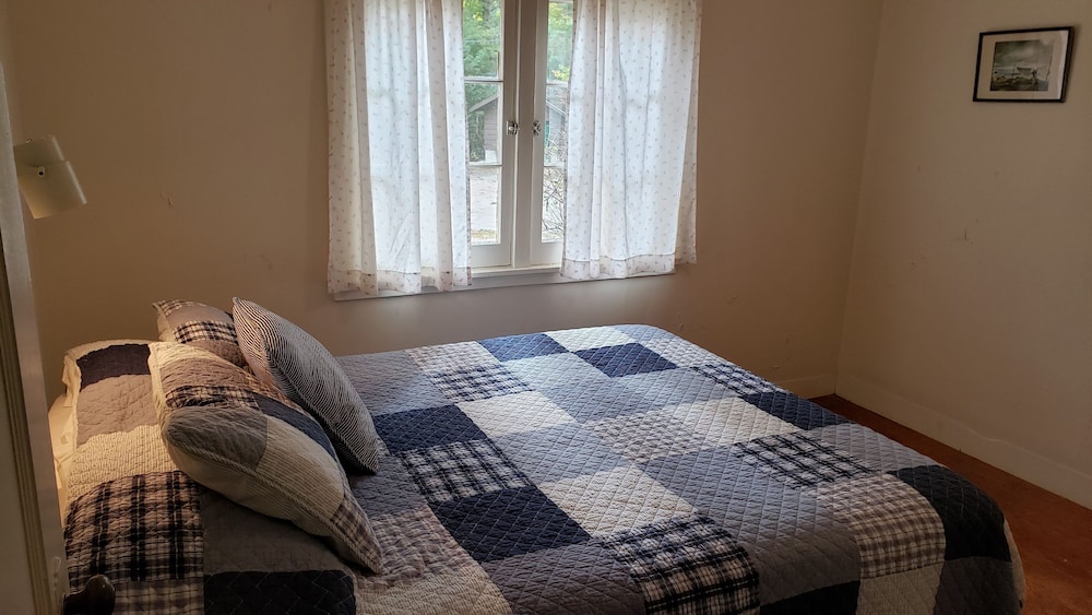 Premium Cabin (19) photo 2