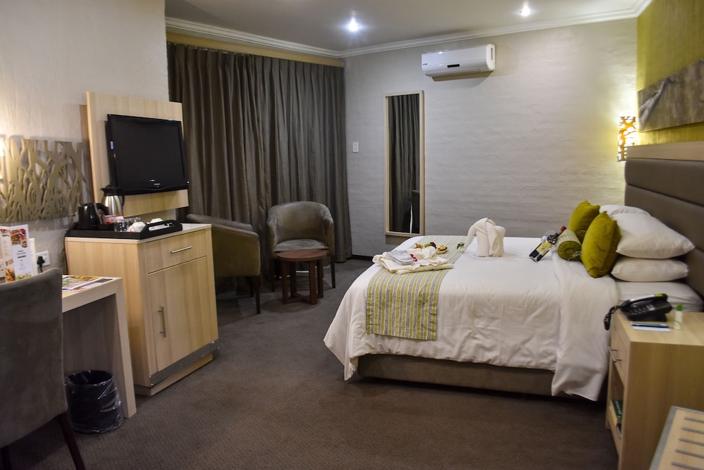 Standard Room, 1 Double Bed, Garden View photo 2