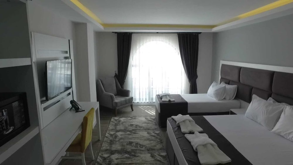 Standard Double Or Twin Room photo 3