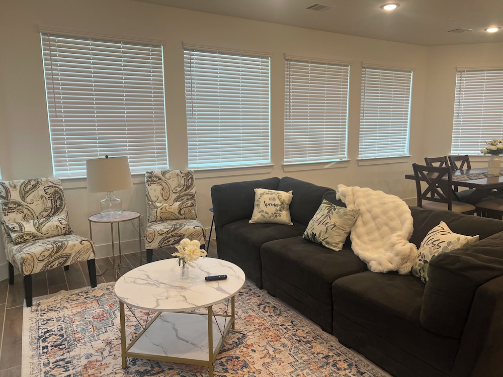 The Clement Chateau - Brand New Home, Billede 6