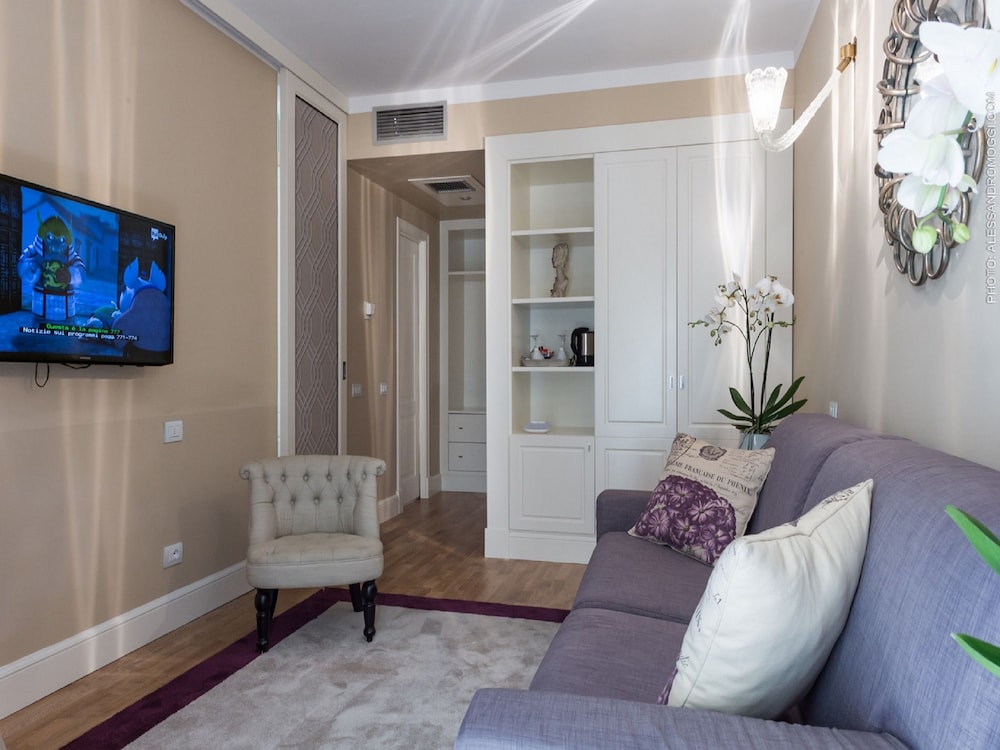 Junior Studio Suite