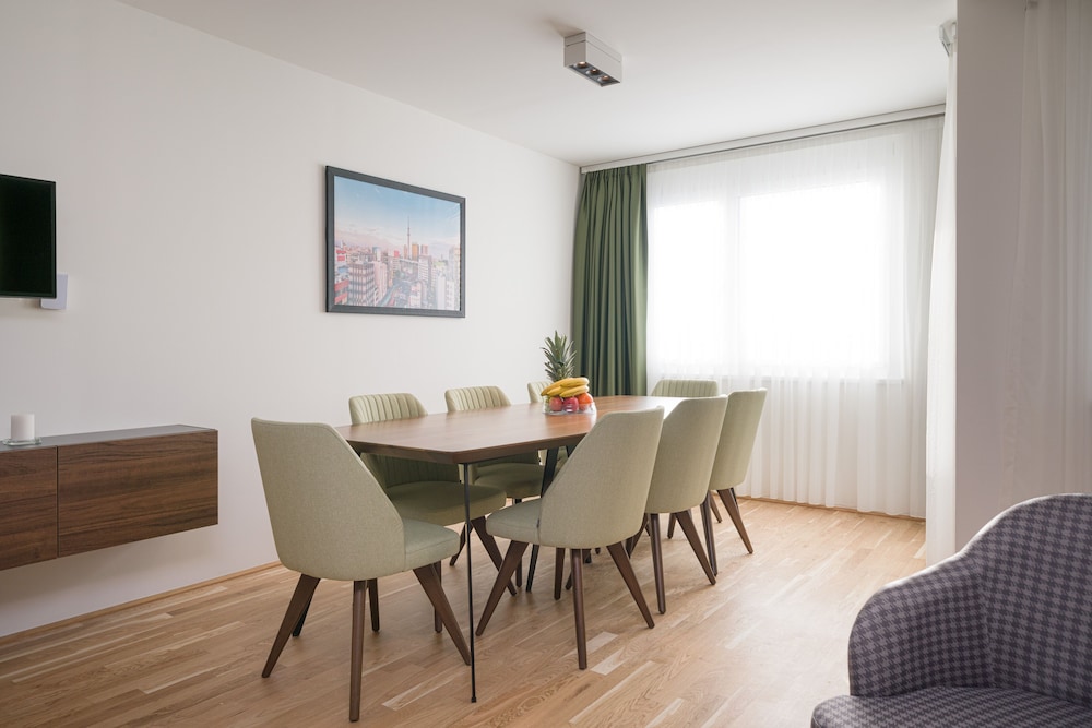 Exclusive Apartment (Top 20)