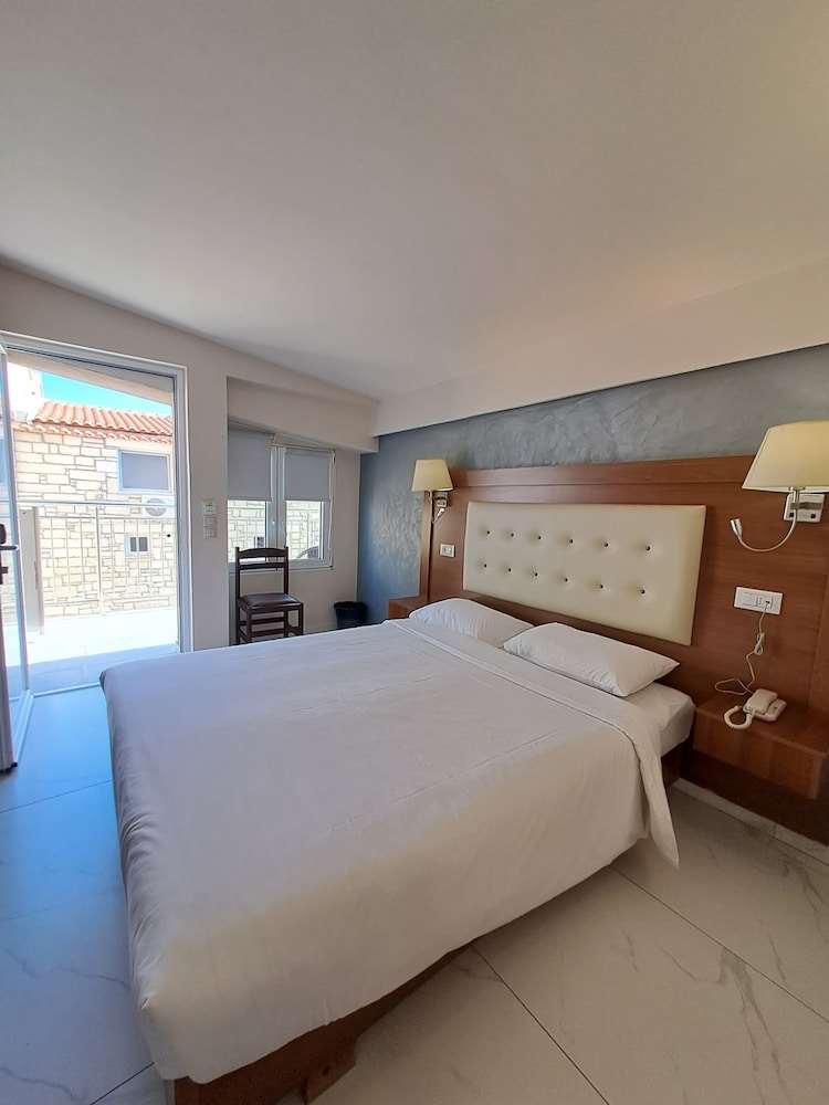 Economy Room - Photo 1