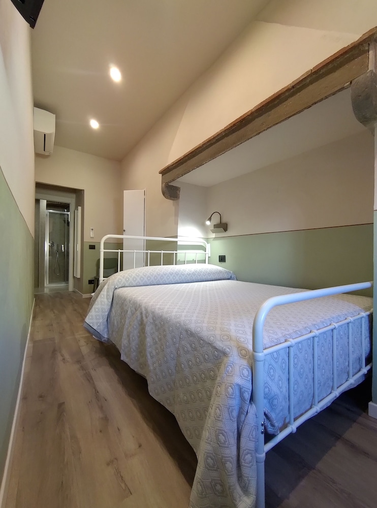 Economy Double Room, Annex Building - Photo 9