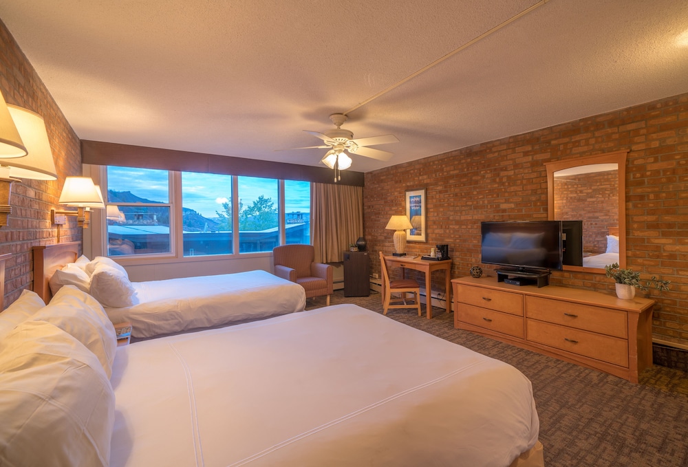 Deluxe Room, 2 Queen Beds - Photo 5