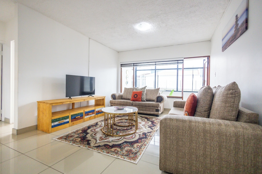 Deluxe Apartment photo 2