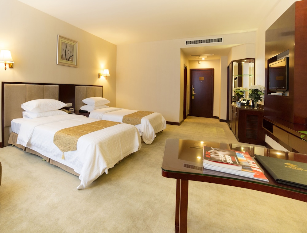 Premium Twin Room photo 2