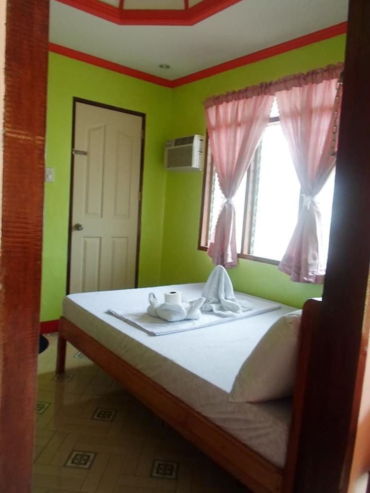 Standard Room photo 2