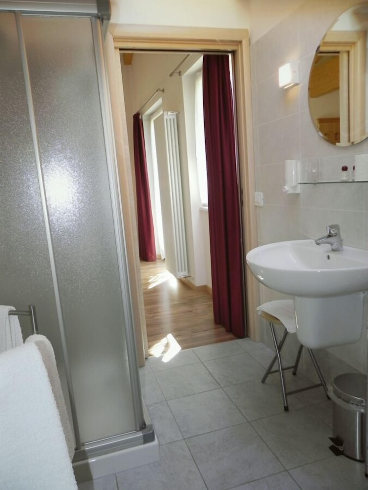 Double or Twin Room photo 3