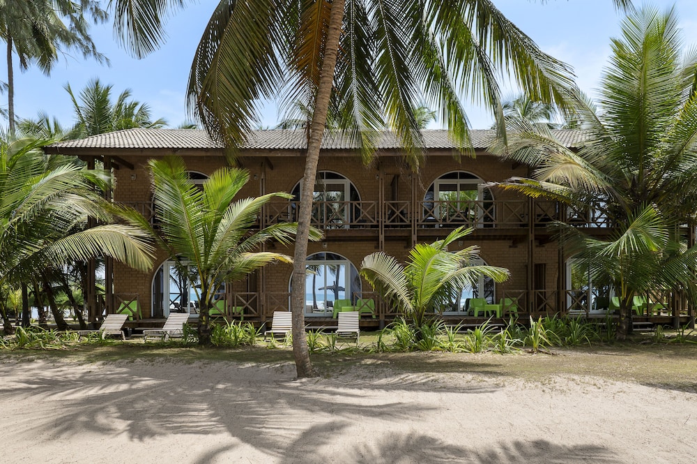 Classic Double Room, 1 Queen Bed, Beach View, Beachfront photo 2