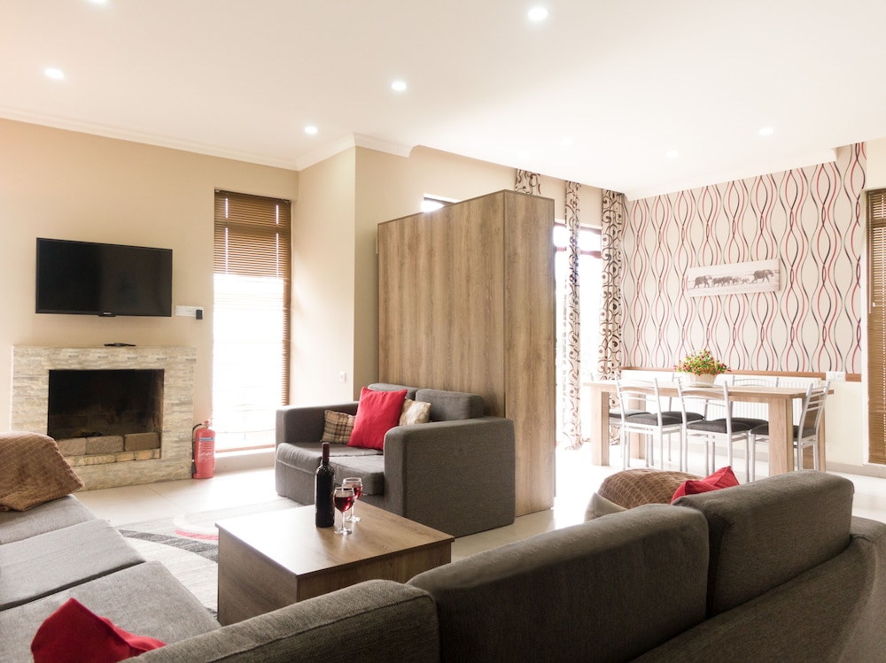 Villa, 2 Bedrooms, Non Smoking, Mountain View photo 2