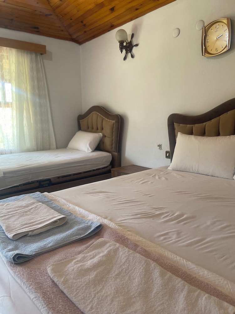 Standard Quadruple Room photo 1