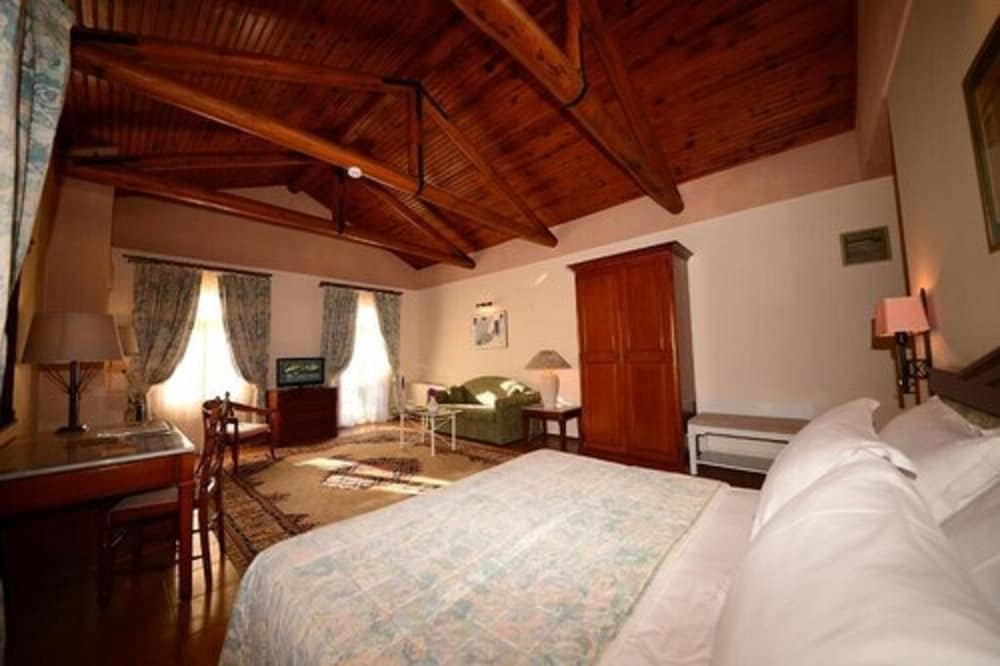 Room, Partial Sea View - Photo 3