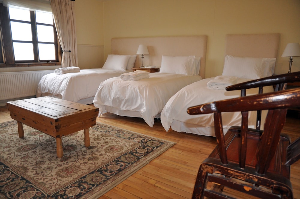 Triple Room (Triple Plaza en suite) photo 1