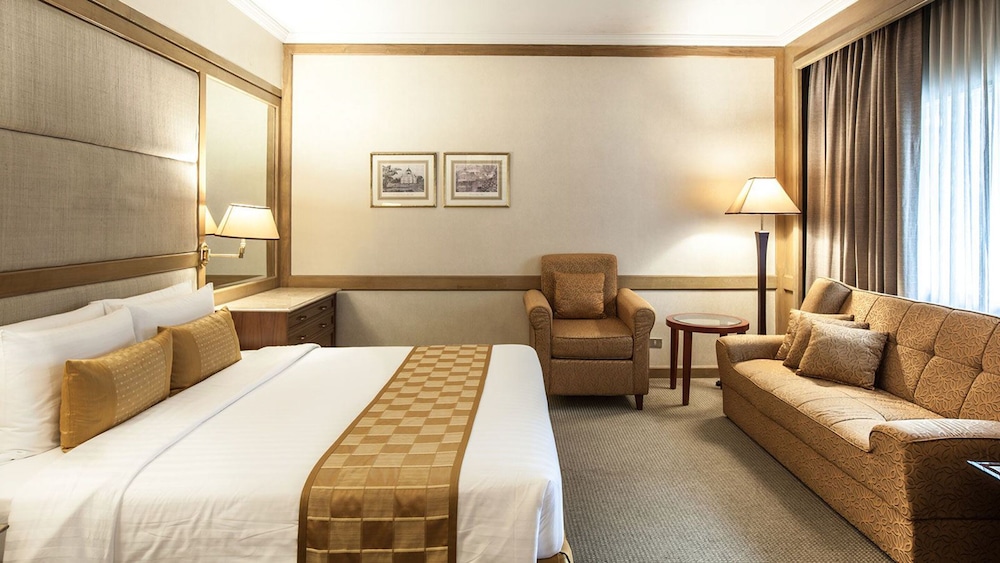 Deluxe Room, City View