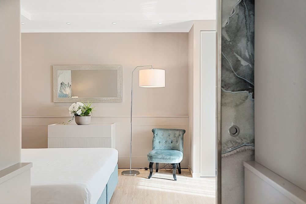 Suite, Terrace, Oceanfront - Photo 3
