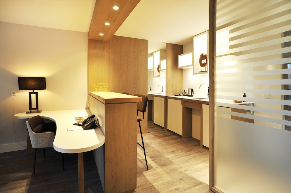 Suite, Sea View photo 3