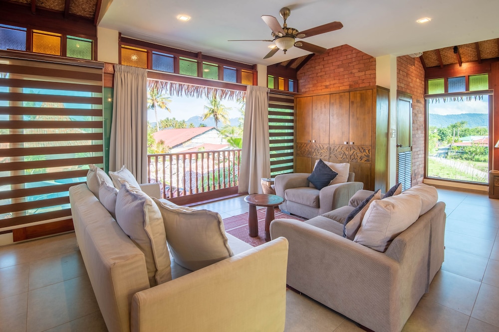 Royal Orchid Villa - Photo 18