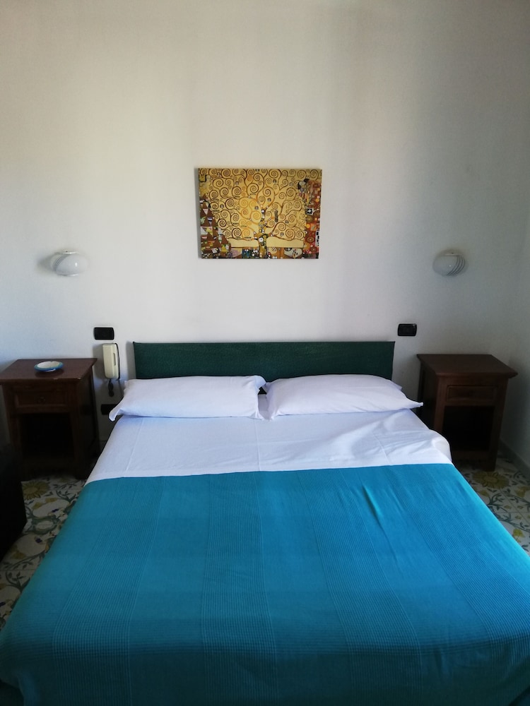 Double Room (201)