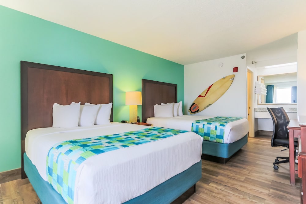 Basic Room, 2 Queen Beds, Ground Floor - Photo 6