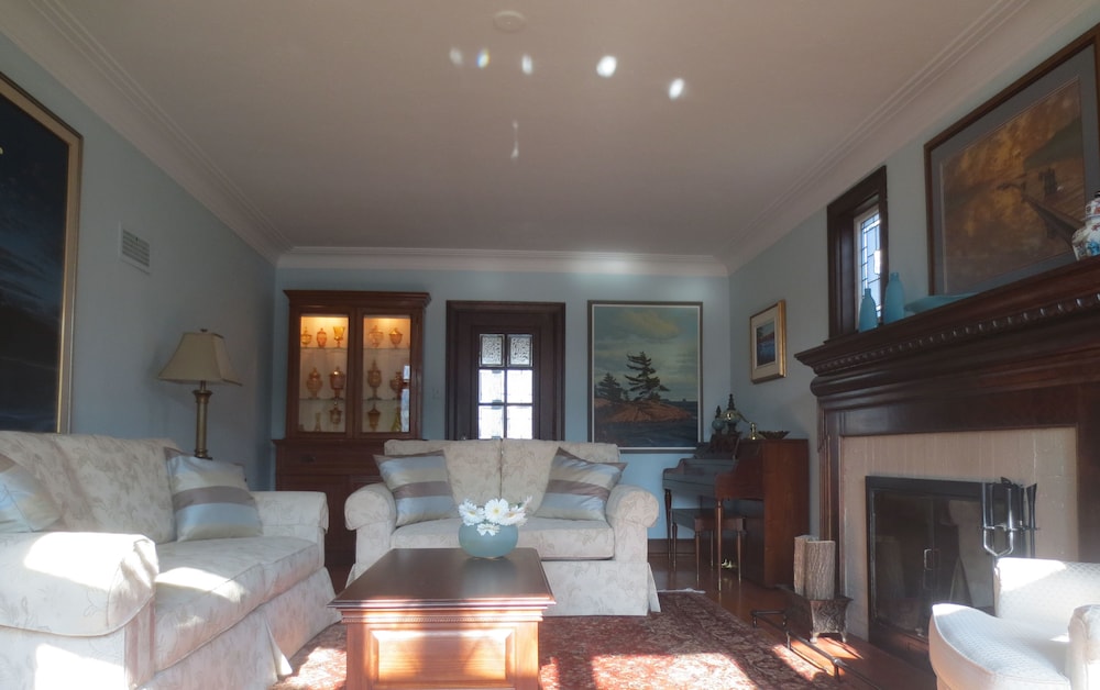 Classic Double Room, 1 Queen Bed, Non Smoking, Garden View photo 3