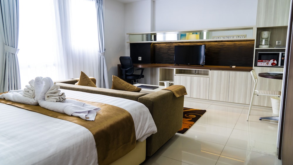Studio Suite - Photo 2