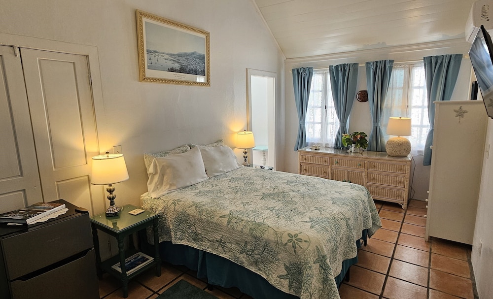 Superior Room, 1 Queen Bed, Garden View