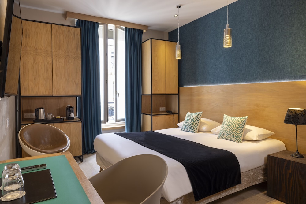 Deluxe Double Room photo 2