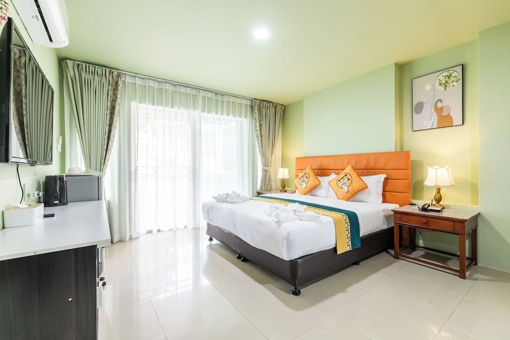 Classic Double Room, 1 King Bed, Garden View