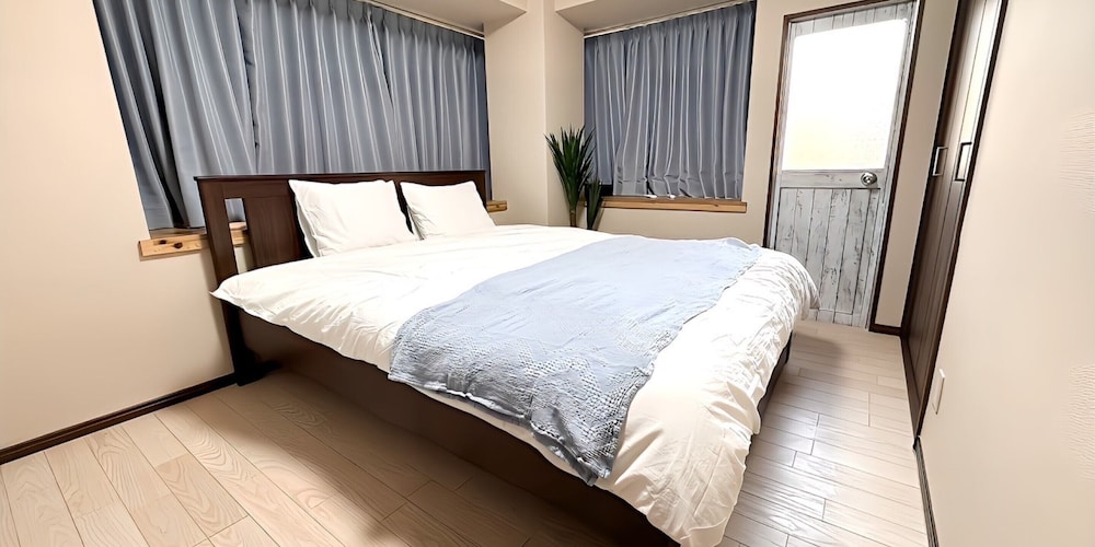 Basic Apartment photo 1