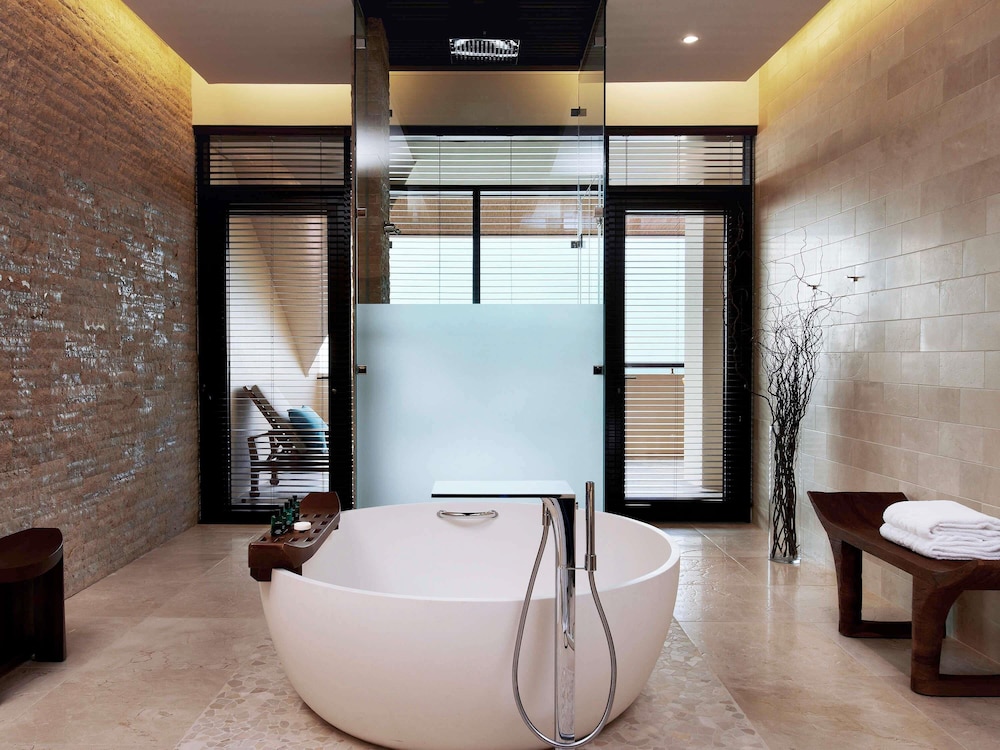 Suite, 4 Bedrooms, Terrace (The Palm)
