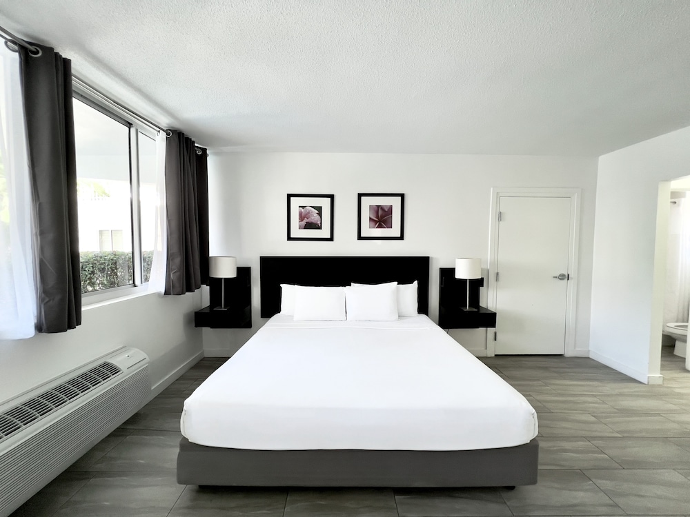 Deluxe Studio, 1 King Bed