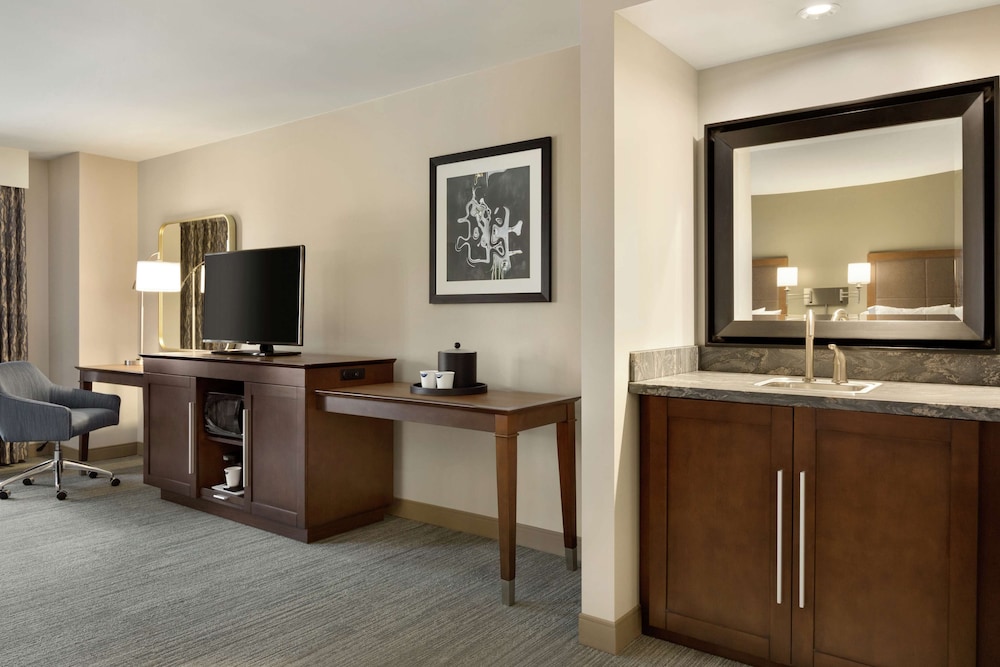 Studio, 2 Queen Beds, Refrigerator & Microwave (Wet bar)
