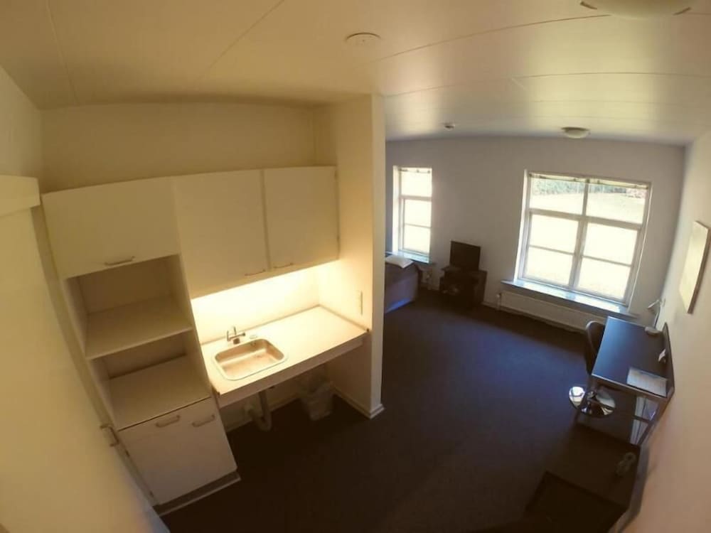 Basic Single Room photo 2