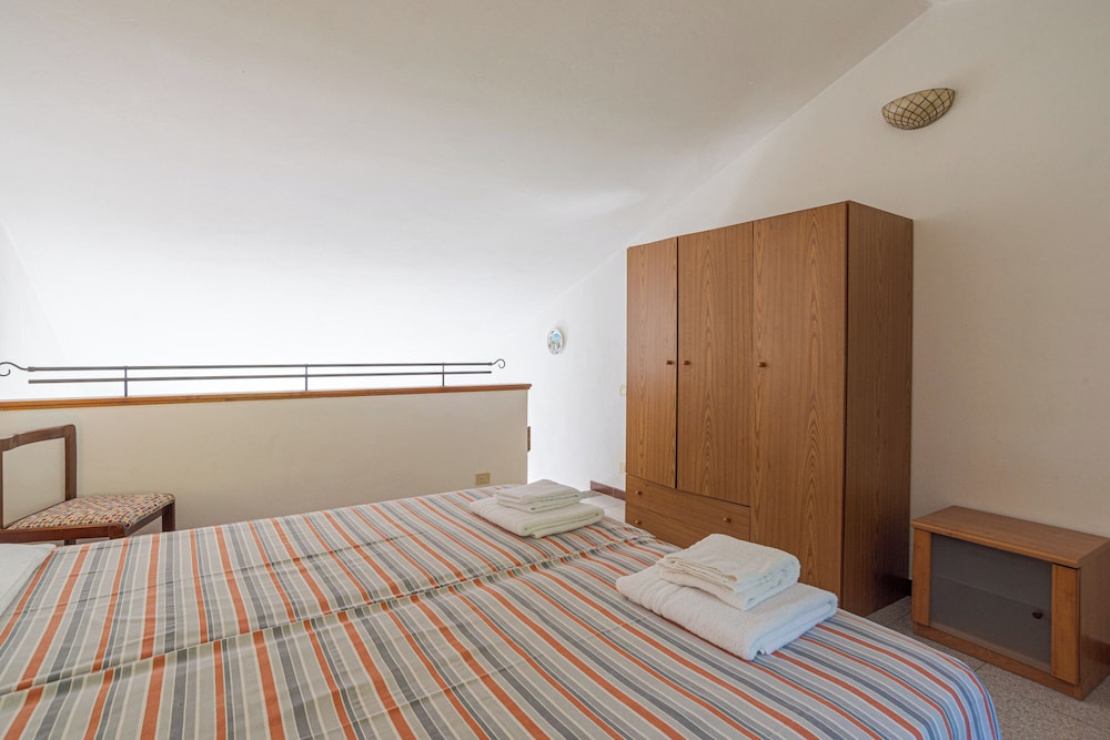 Honeymoon Apartment, Multiple Bedrooms, Mountainside (CO.RI. Appartamenti 5)