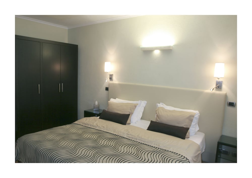 Deluxe Suite photo 1